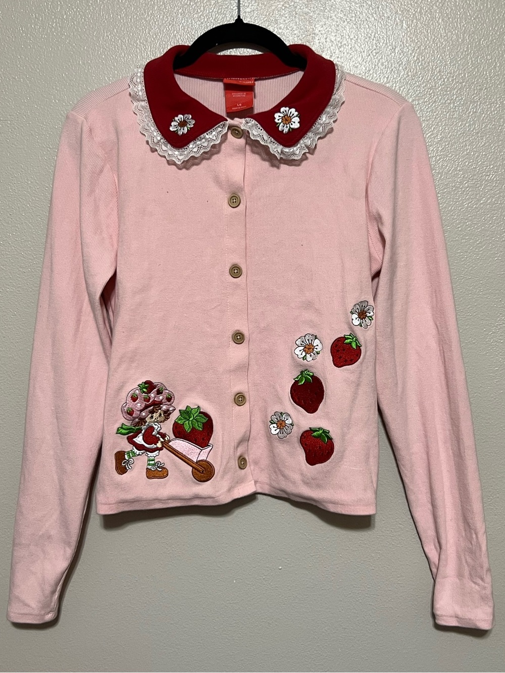Women’s Strawberry Shortcake Collared Pink Red Cardigan Sweater Size Large